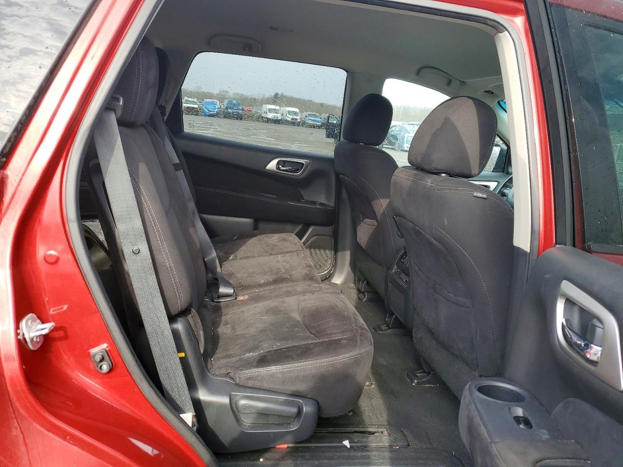 2014 Nissan Pathfinder S - zdjęcie 11