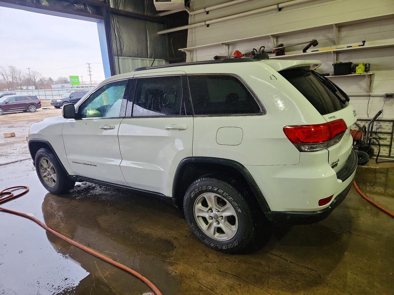 2015 Jeep Grand Cherokee Laredo - zdjęcie 2
