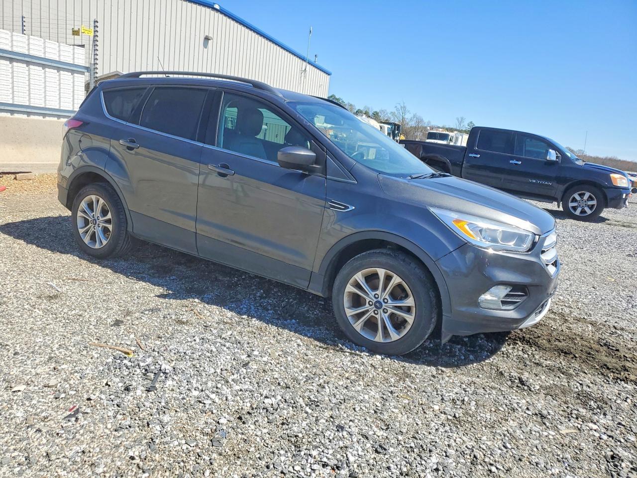 2018 Ford Escape Sel - zdjęcie 4