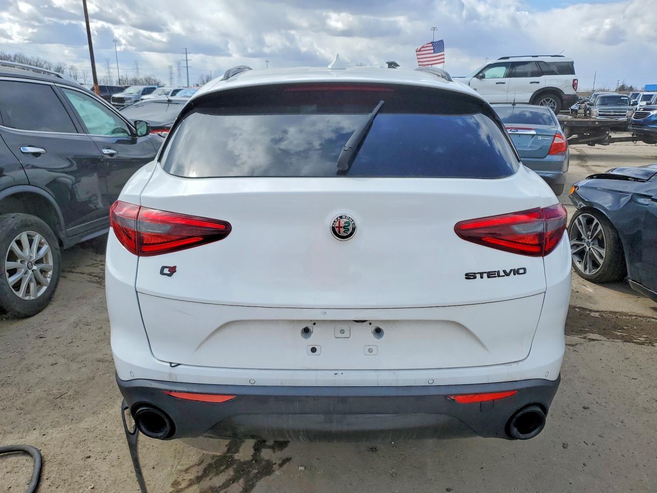 2019 Alfa Romeo Stelvio - zdjęcie 6