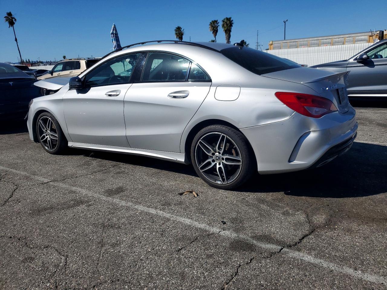 2019 Mercedes-Benz Cla 250 - zdjęcie 2