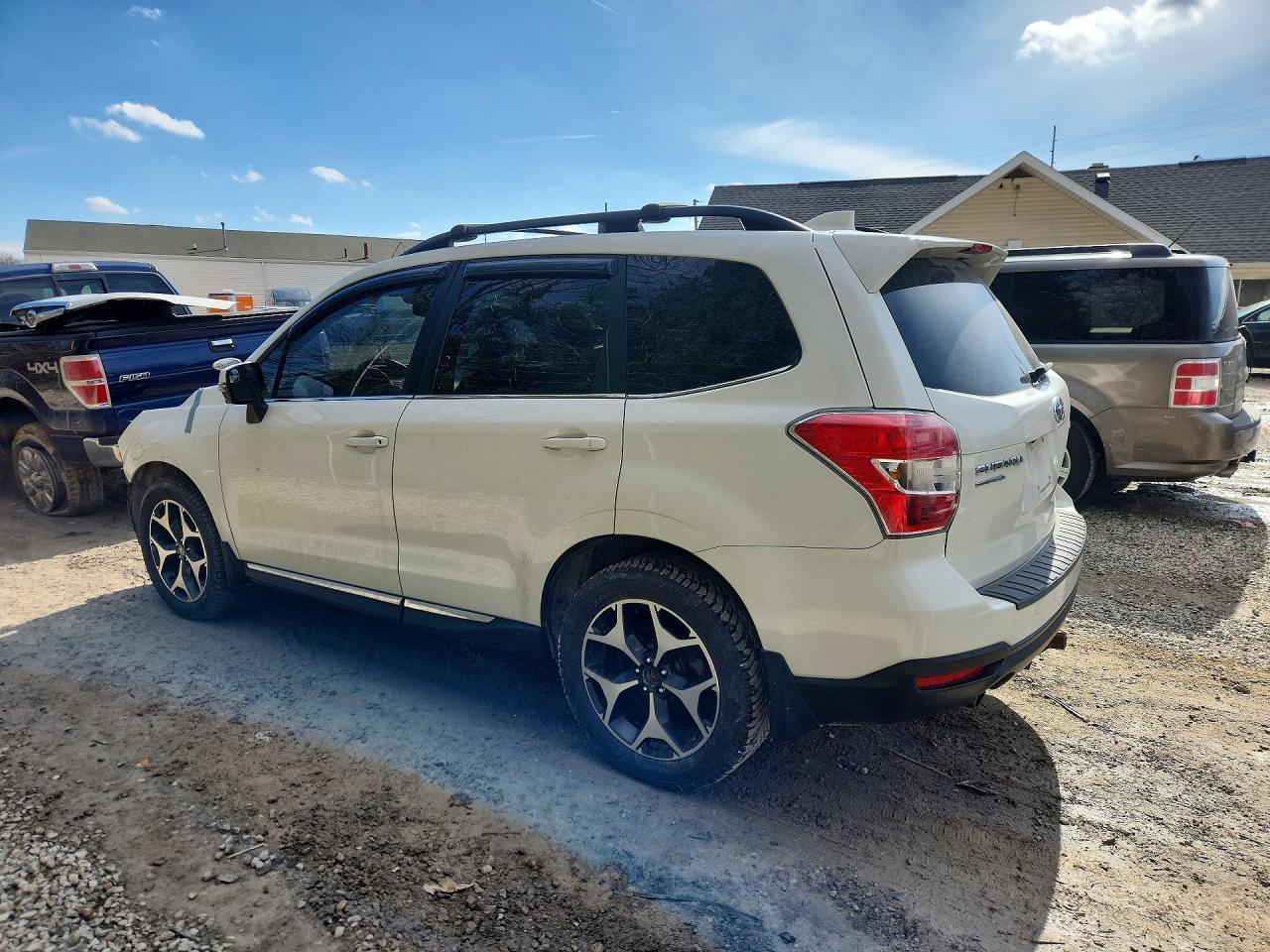 2016 Subaru Forester 2.0Xt Touring - zdjęcie 2