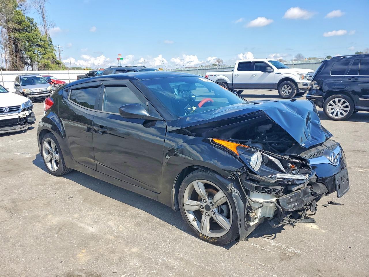2013 Hyundai Veloster Base - zdjęcie 4