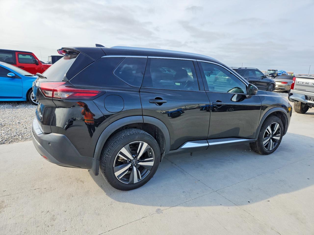 2021 Nissan Rogue Sl - zdjęcie 3