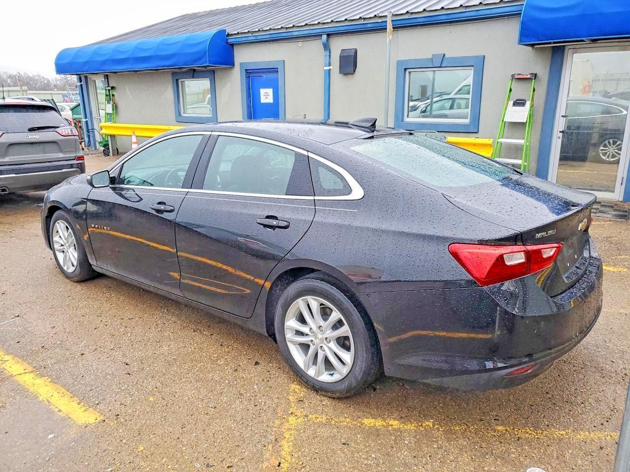 2017 Chevrolet Malibu 2Lt - zdjęcie 2