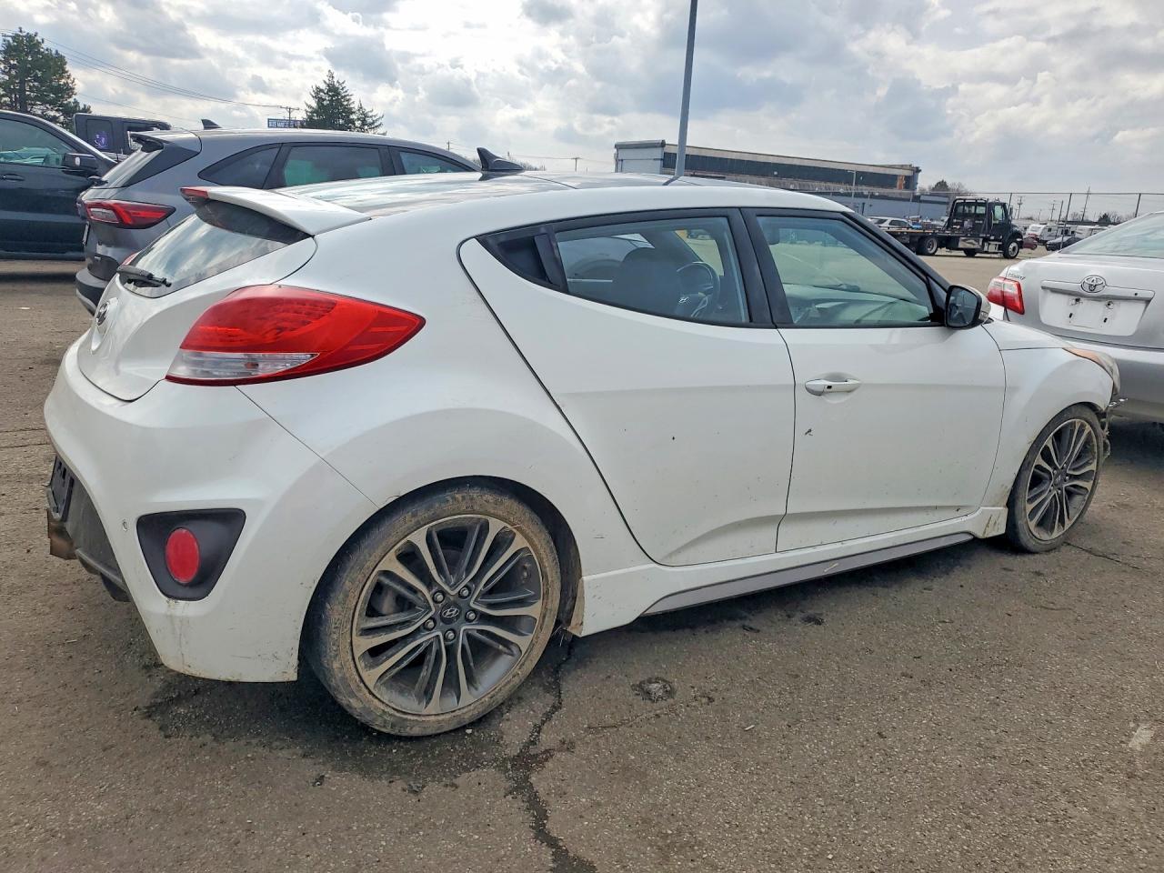 2016 Hyundai Veloster Turbo - zdjęcie 3
