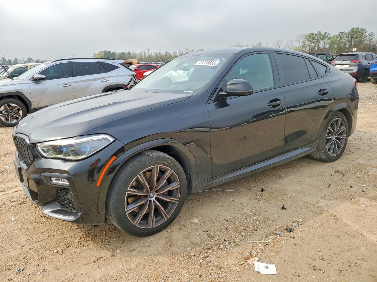 2021 BMW X6 xDrive40I - zdjęcie główne