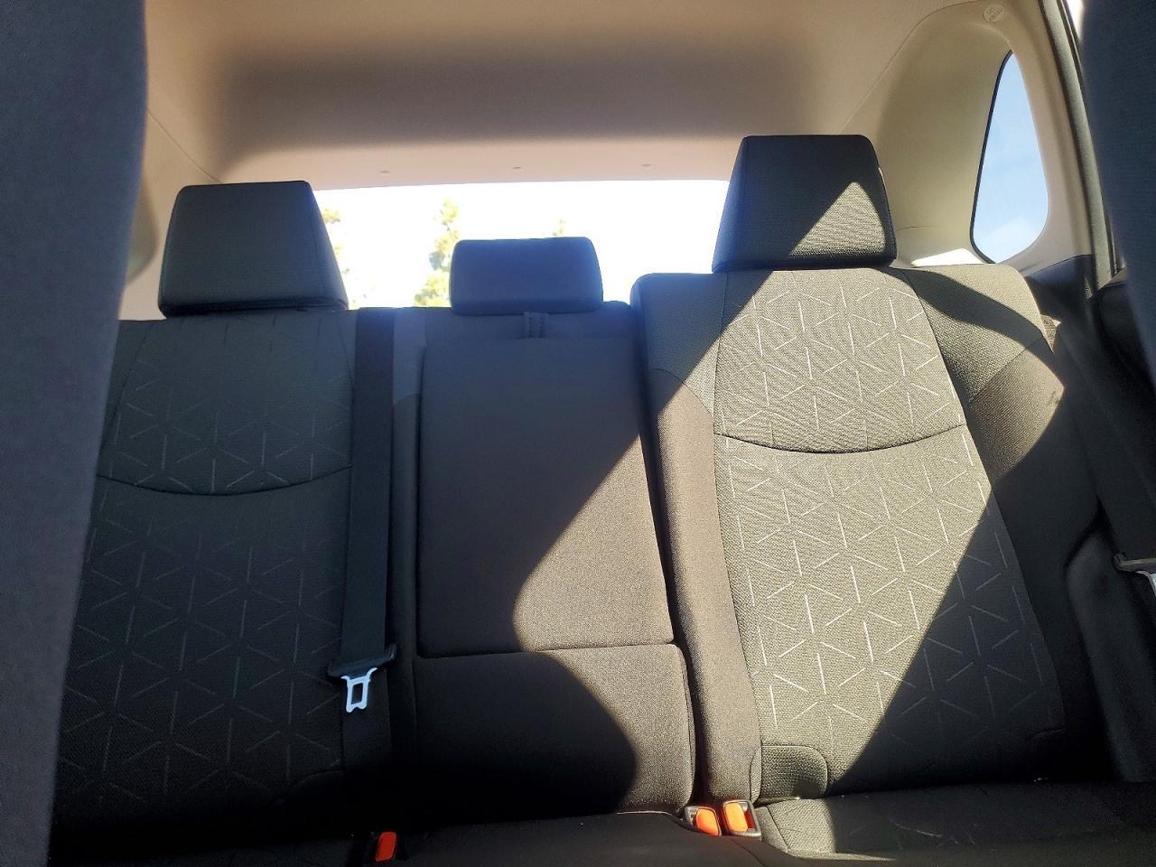 2020 Toyota Rav4 Xle - zdjęcie 10