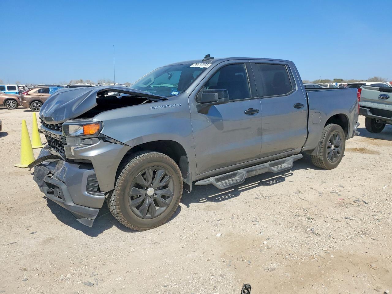 2021 Chevrolet Silverado C1500 Custom - zdjęcie główne