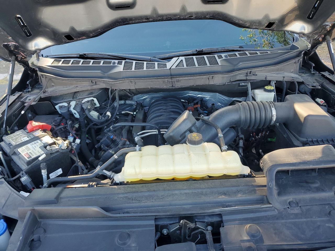 2021 Ford F150 Supercrew - zdjęcie 12