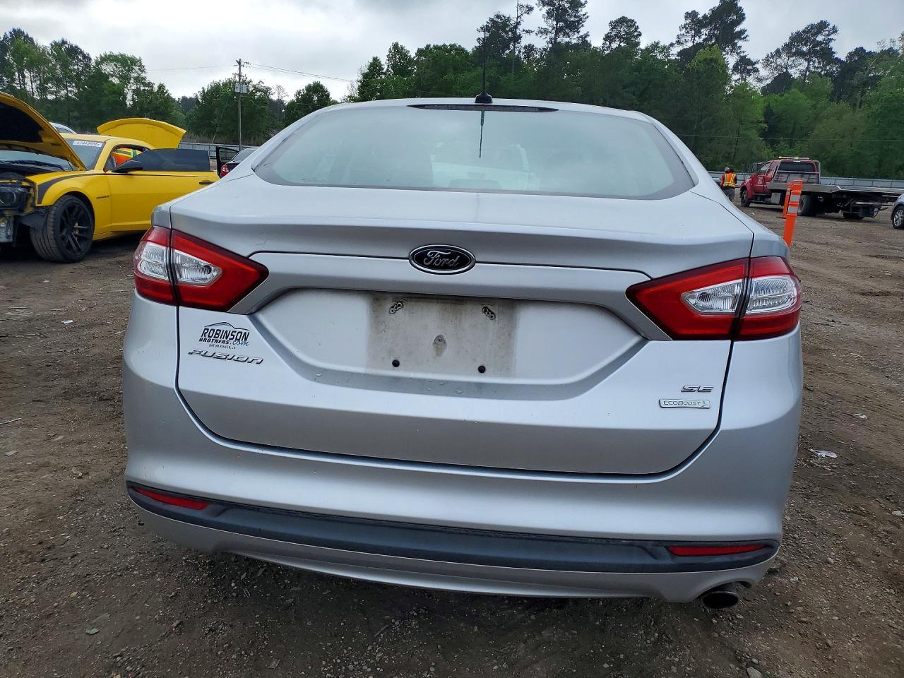 2014 Ford Fusion Se - zdjęcie 6