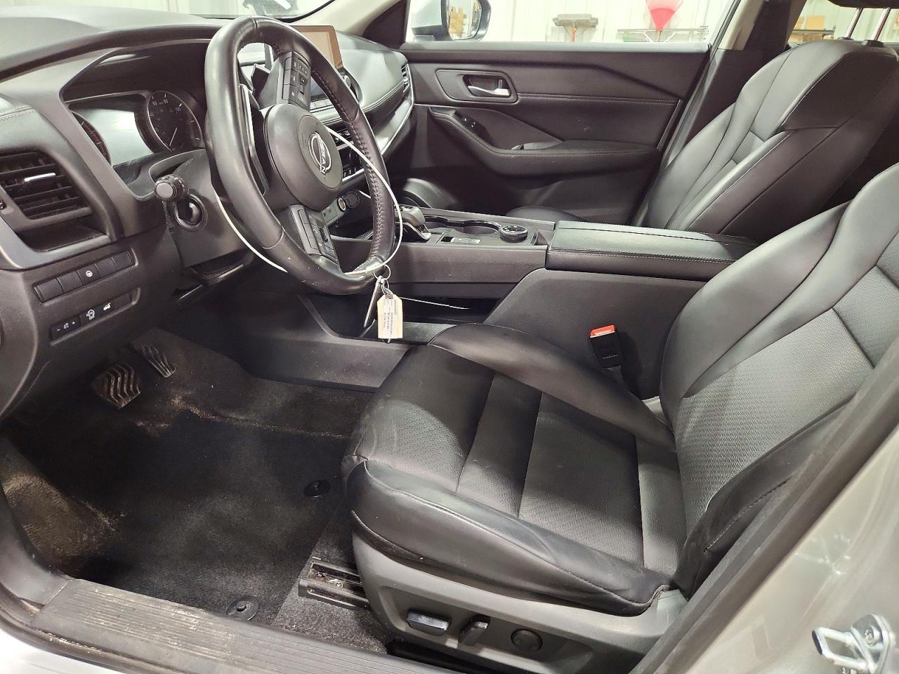 2024 Nissan Rogue Sv - zdjęcie 7