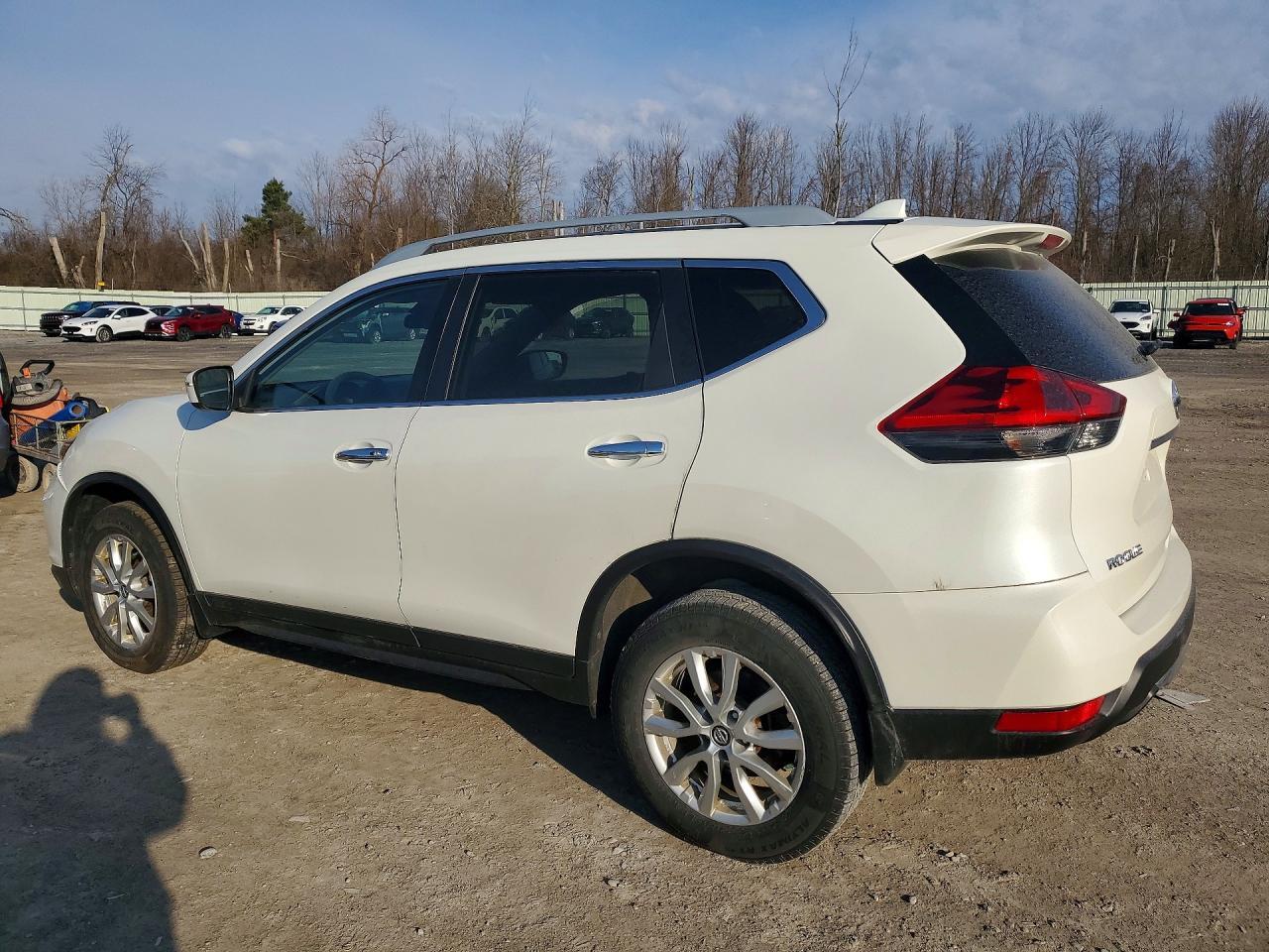 2020 Nissan Rogue S - zdjęcie 2
