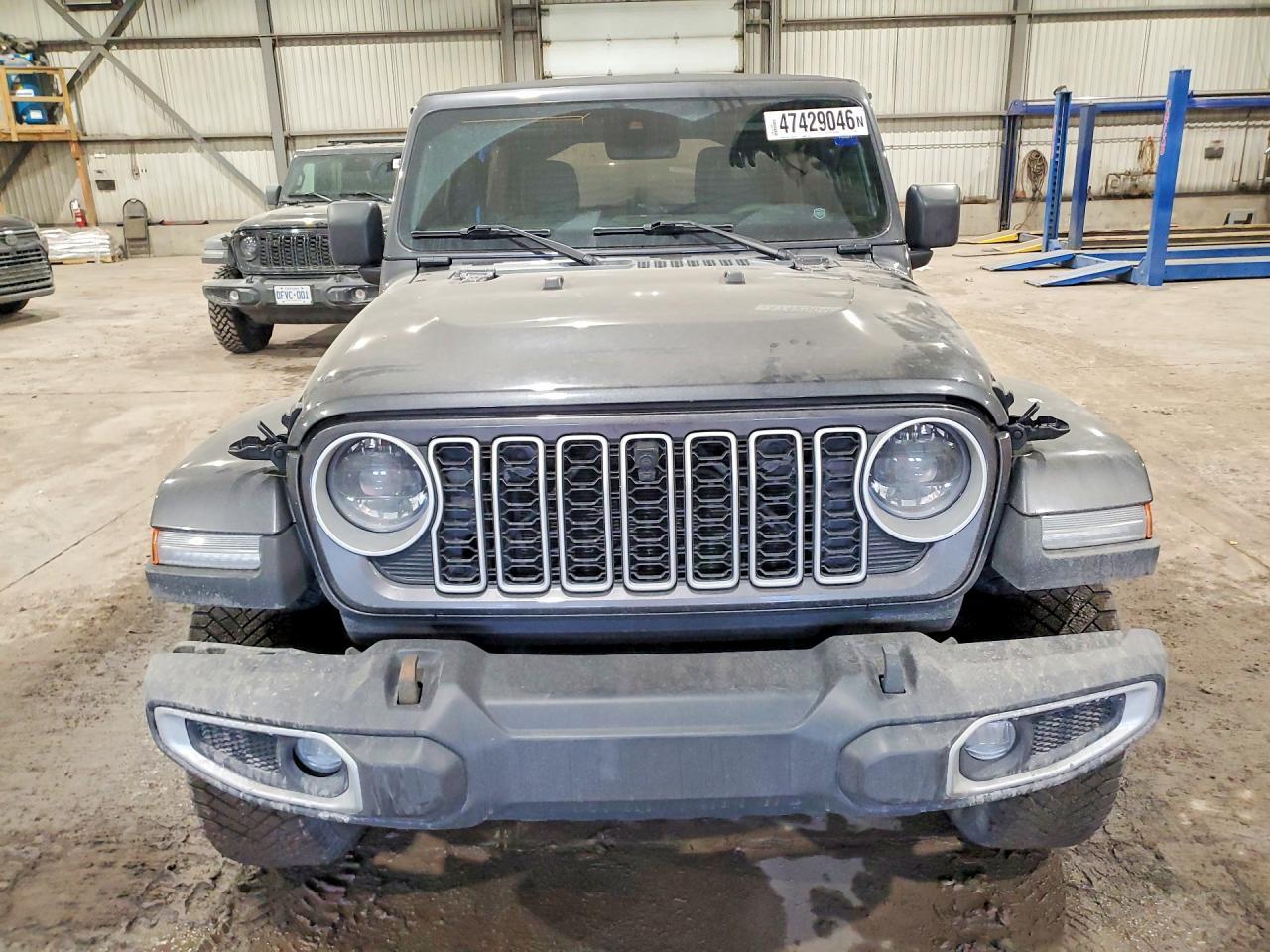 2024 Jeep Wrangler Sahara - zdjęcie 5