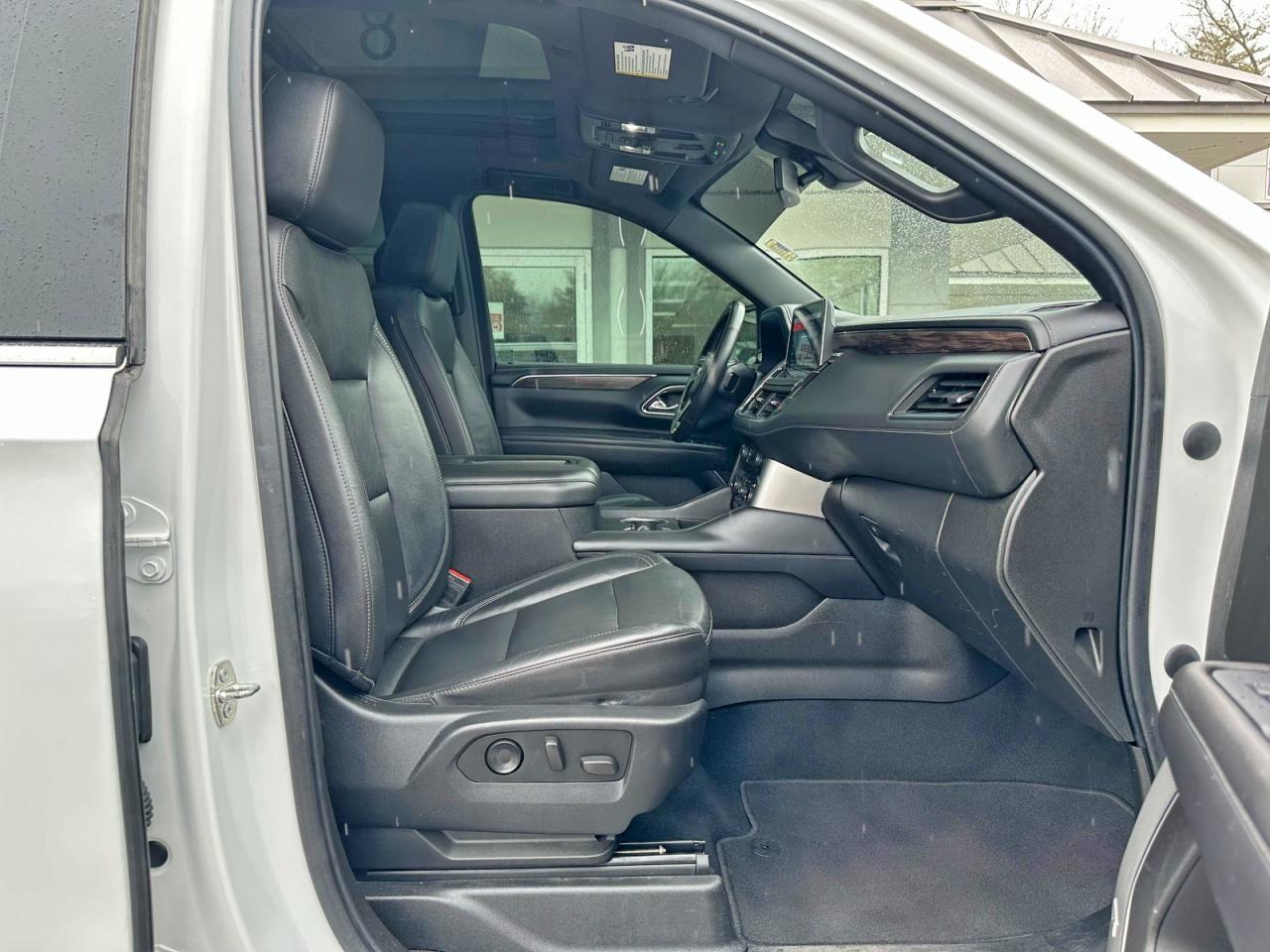 2021 Chevrolet Suburban K1500 Lt - zdjęcie 5