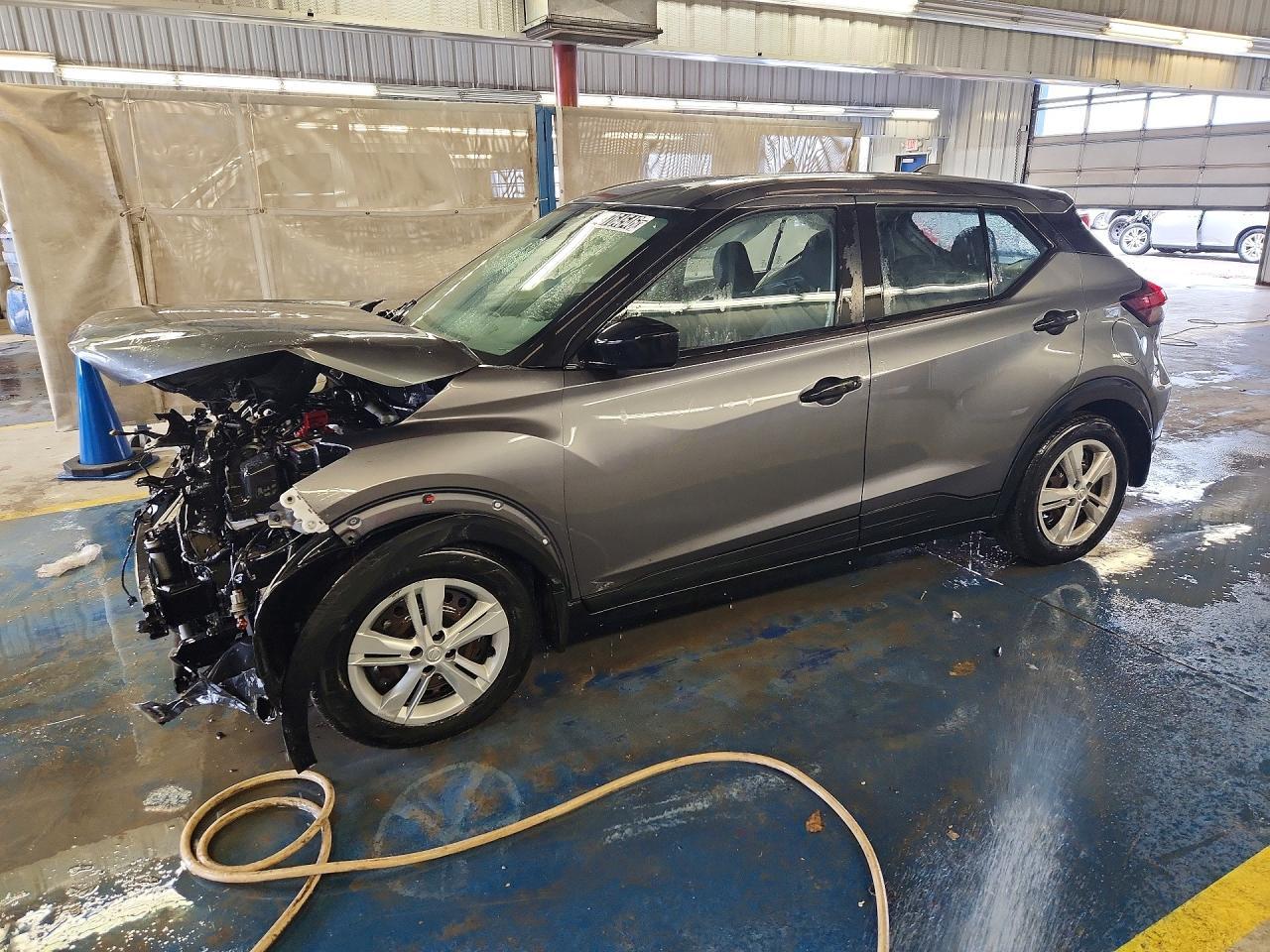 2021 Nissan Kicks S - zdjęcie główne