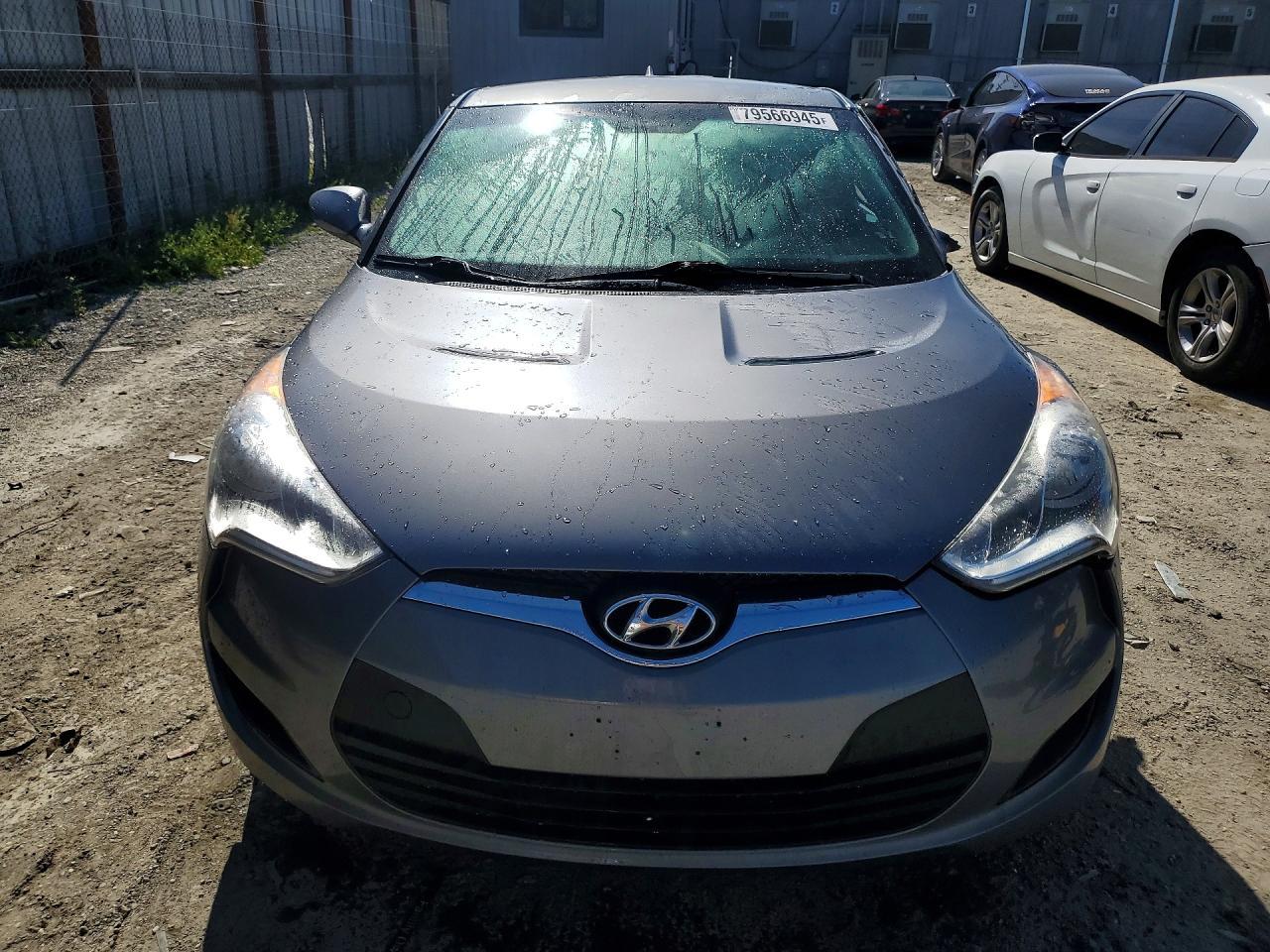 2013 Hyundai Veloster Base - zdjęcie 5