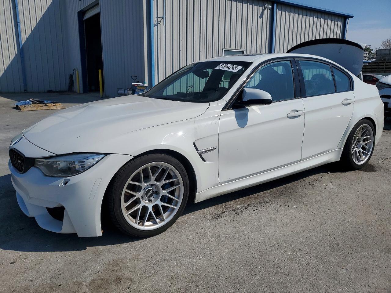 2015 BMW M3 - zdjęcie główne