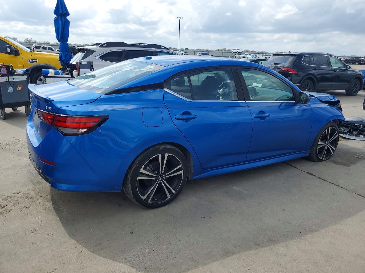 2020 Nissan Sentra Sr - zdjęcie 4