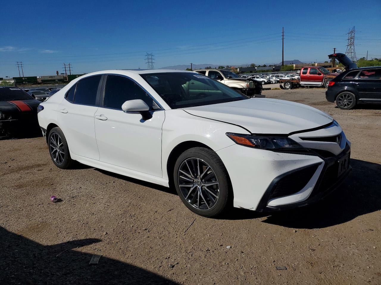 2024 Toyota Camry Hybrid Se - zdjęcie 4