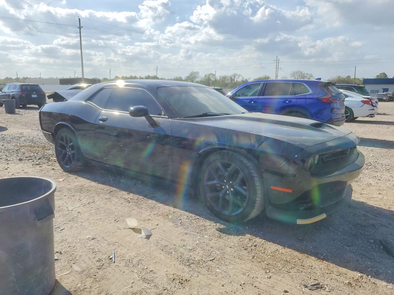 2021 Dodge Challenger Gt - zdjęcie 4