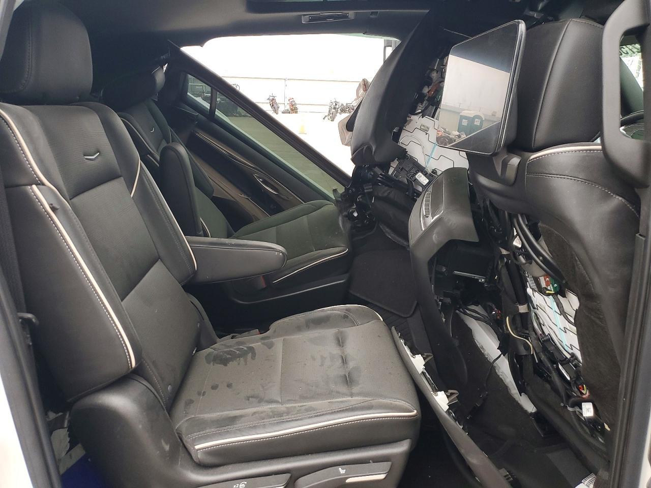 2021 Cadillac Escalade Esv Sport - zdjęcie 11