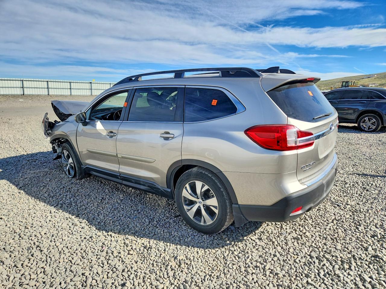 2019 Subaru Ascent Premium - zdjęcie 2