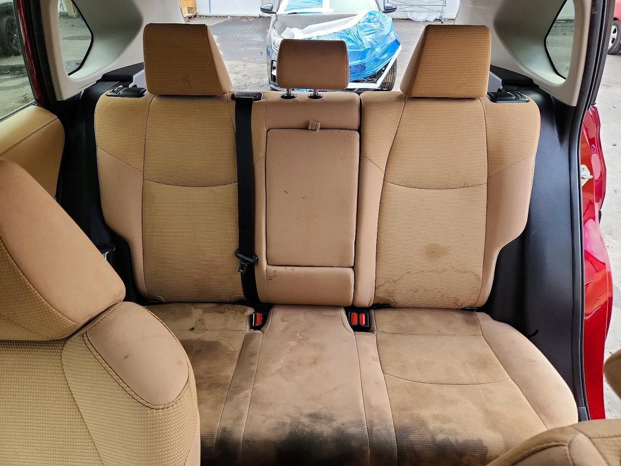 2019 Toyota Rav4 Le - zdjęcie 10