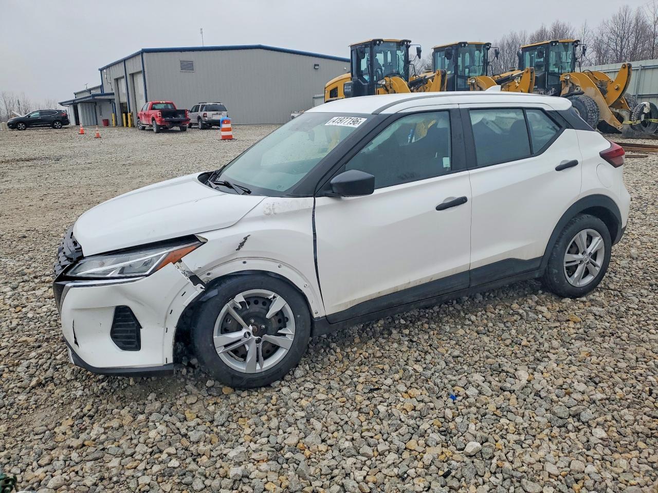 2022 Nissan Kicks S - zdjęcie główne