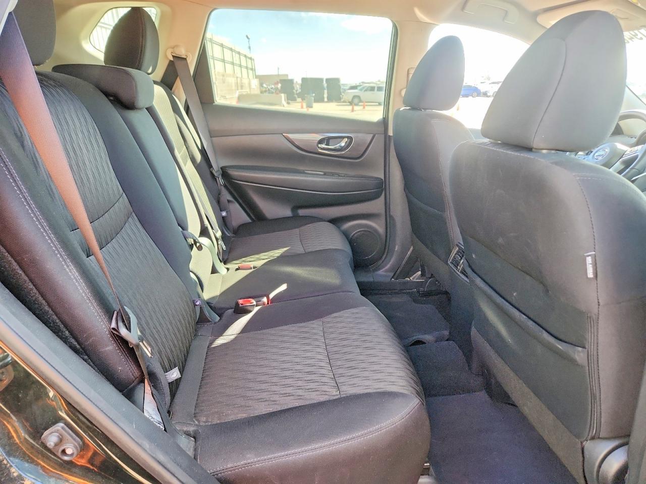 2020 Nissan Rogue S - zdjęcie 10