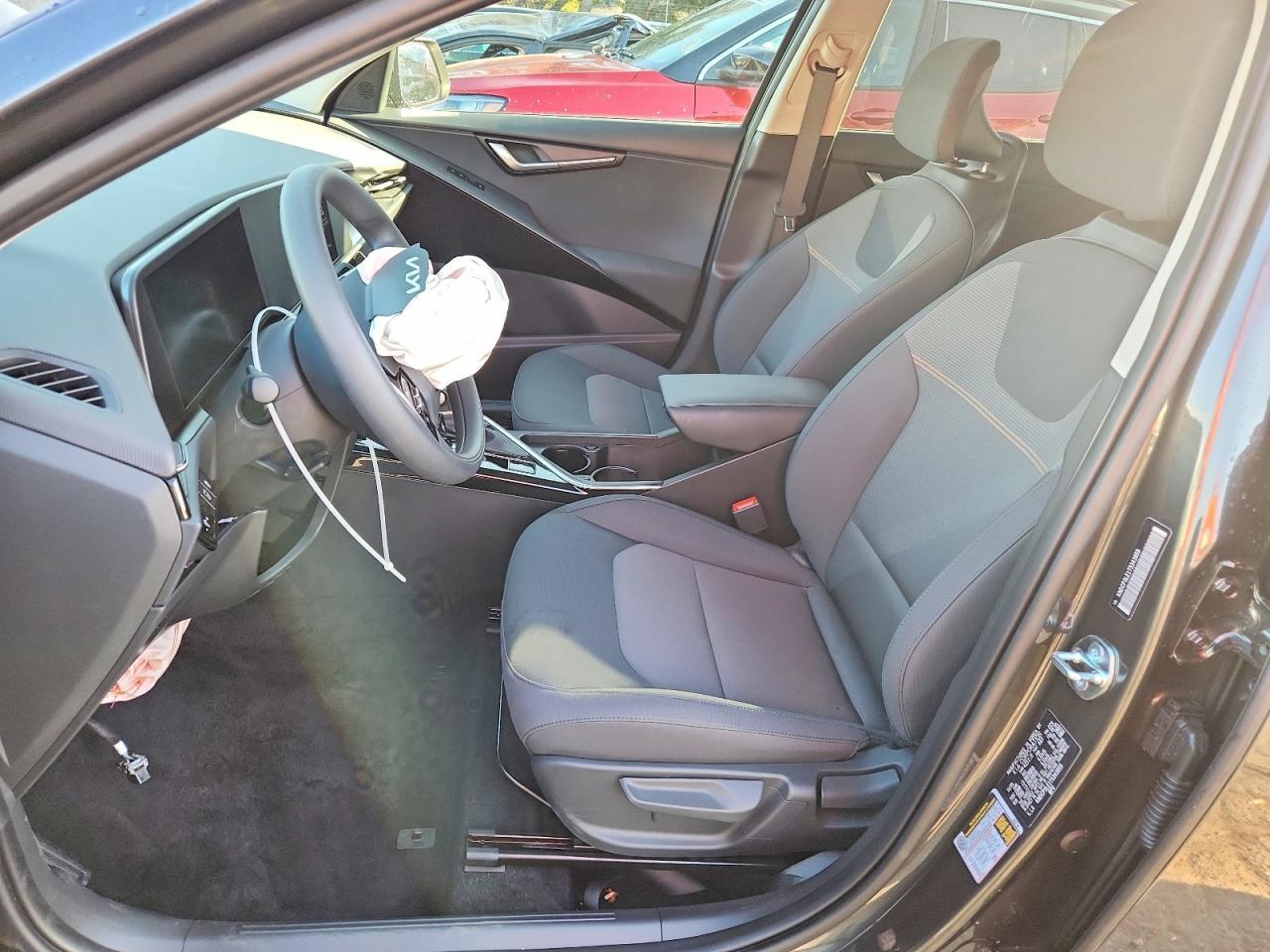 2026 Kia Niro Lx - zdjęcie 7