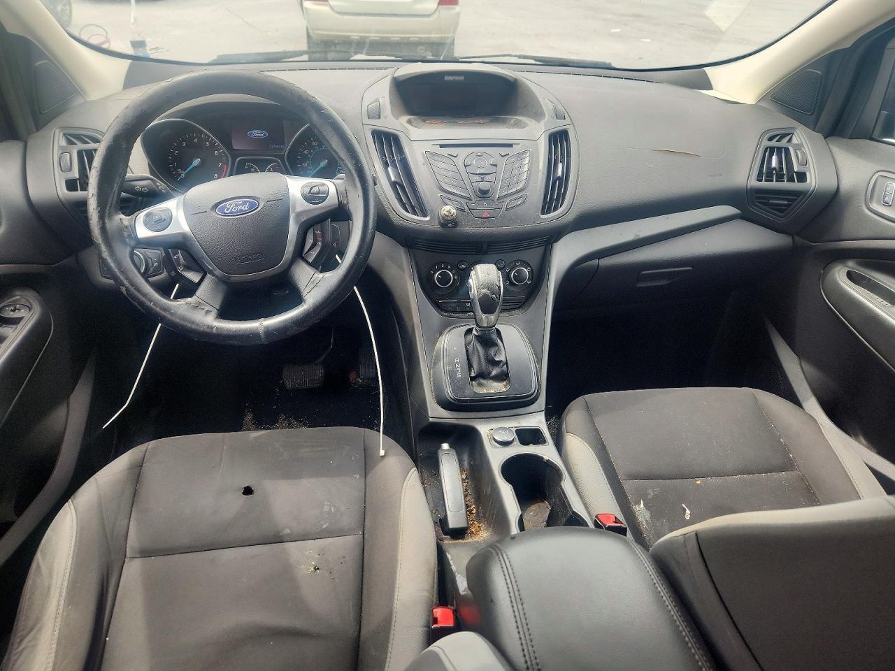 2014 Ford Escape S - zdjęcie 8