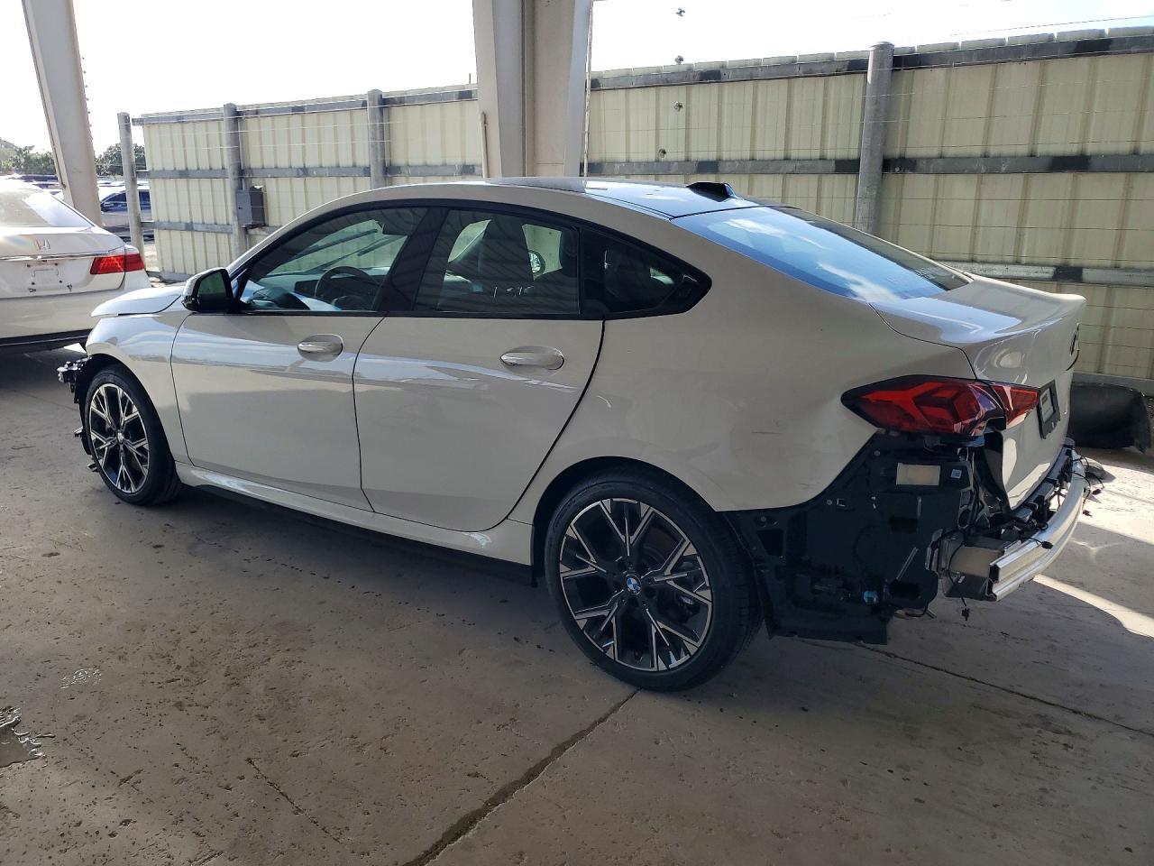 2026 BMW 228 - zdjęcie 2