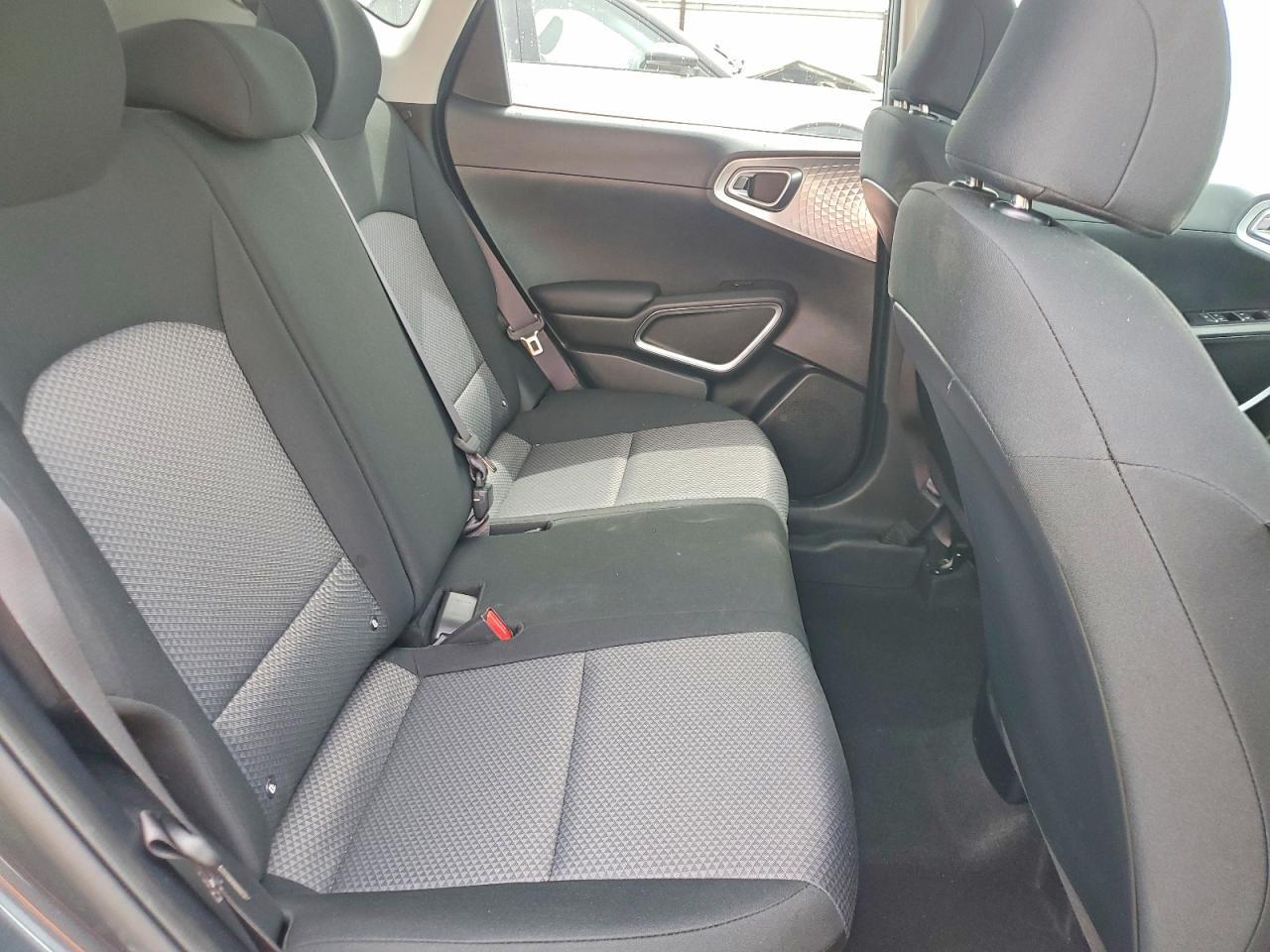 2025 Kia Soul Lx - zdjęcie 10