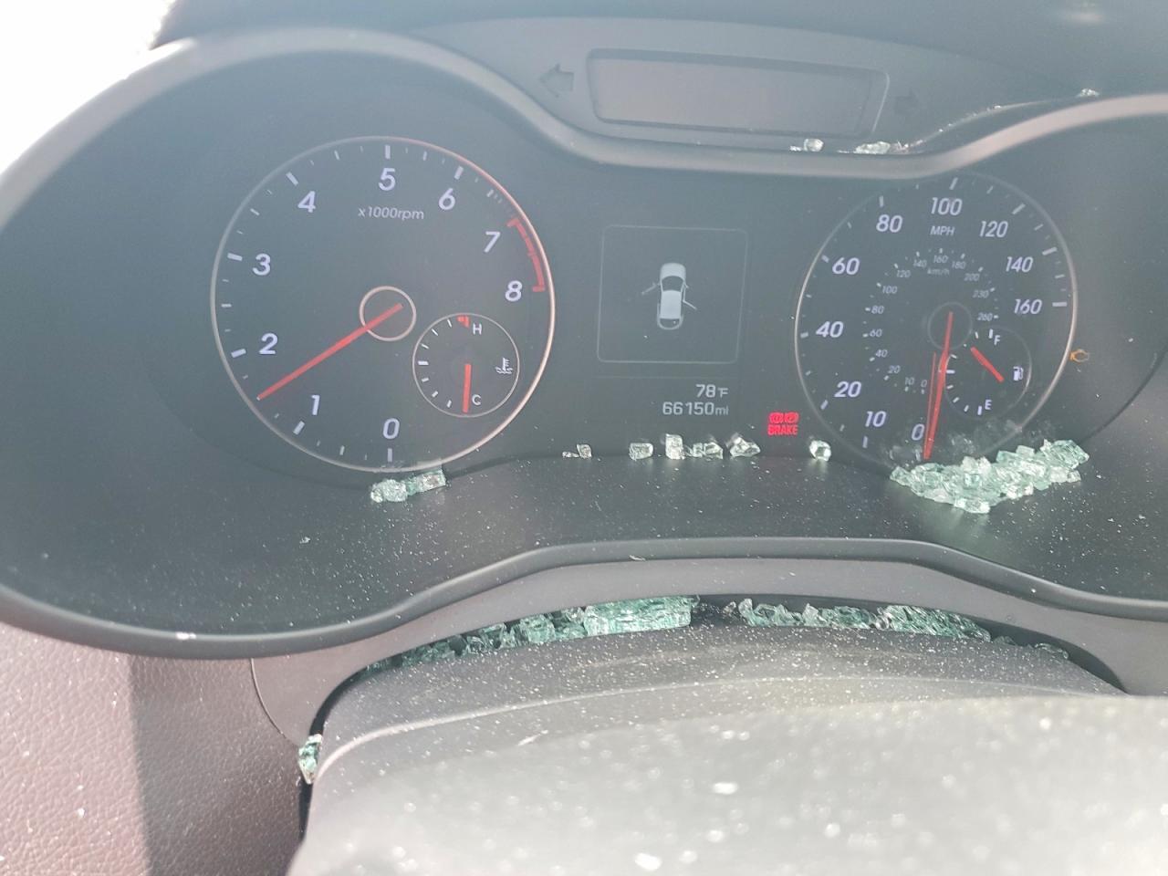 2016 Hyundai Veloster Turbo - zdjęcie 9