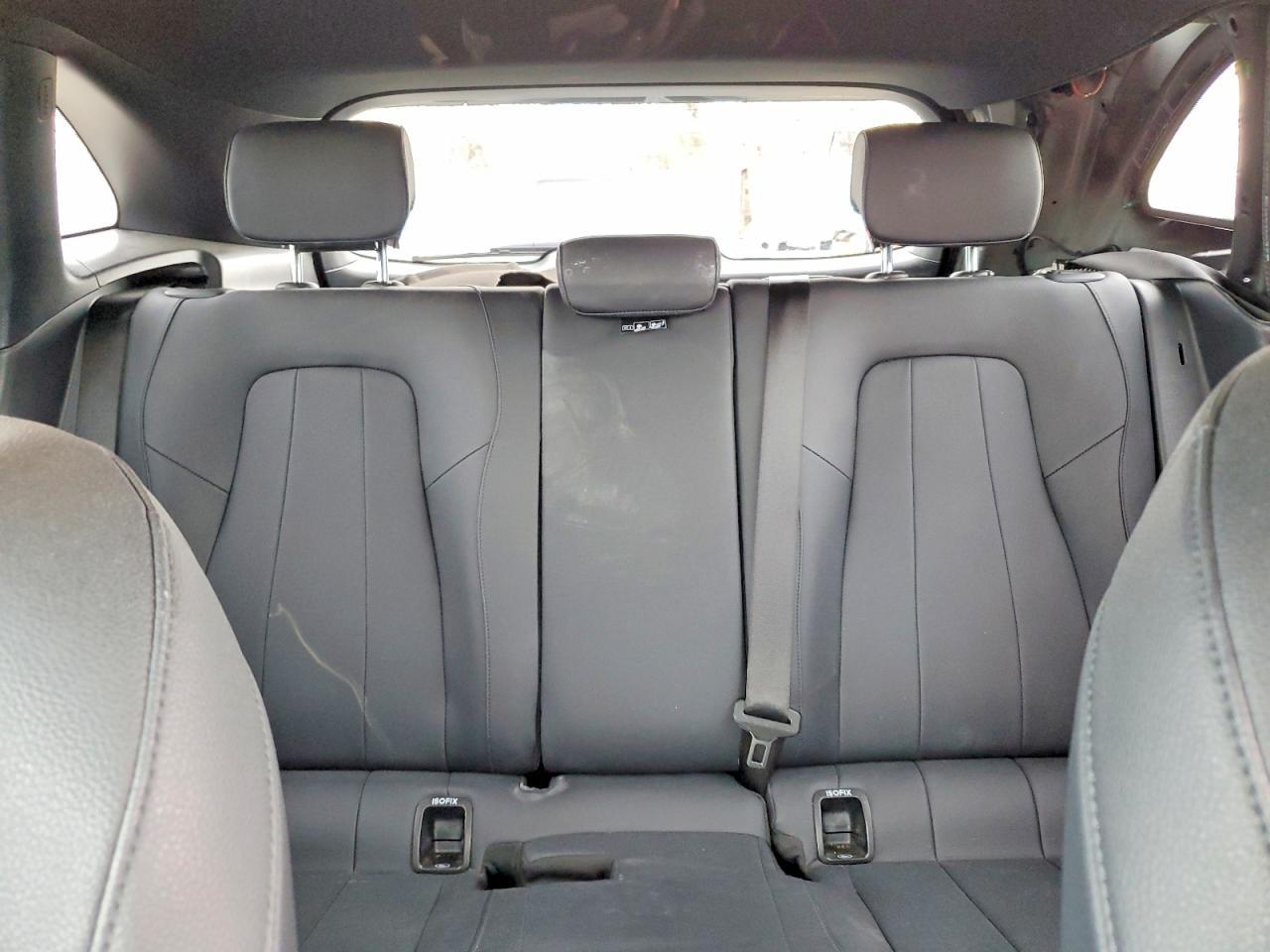 2025 Mercedes-Benz Gla 250 - zdjęcie 10