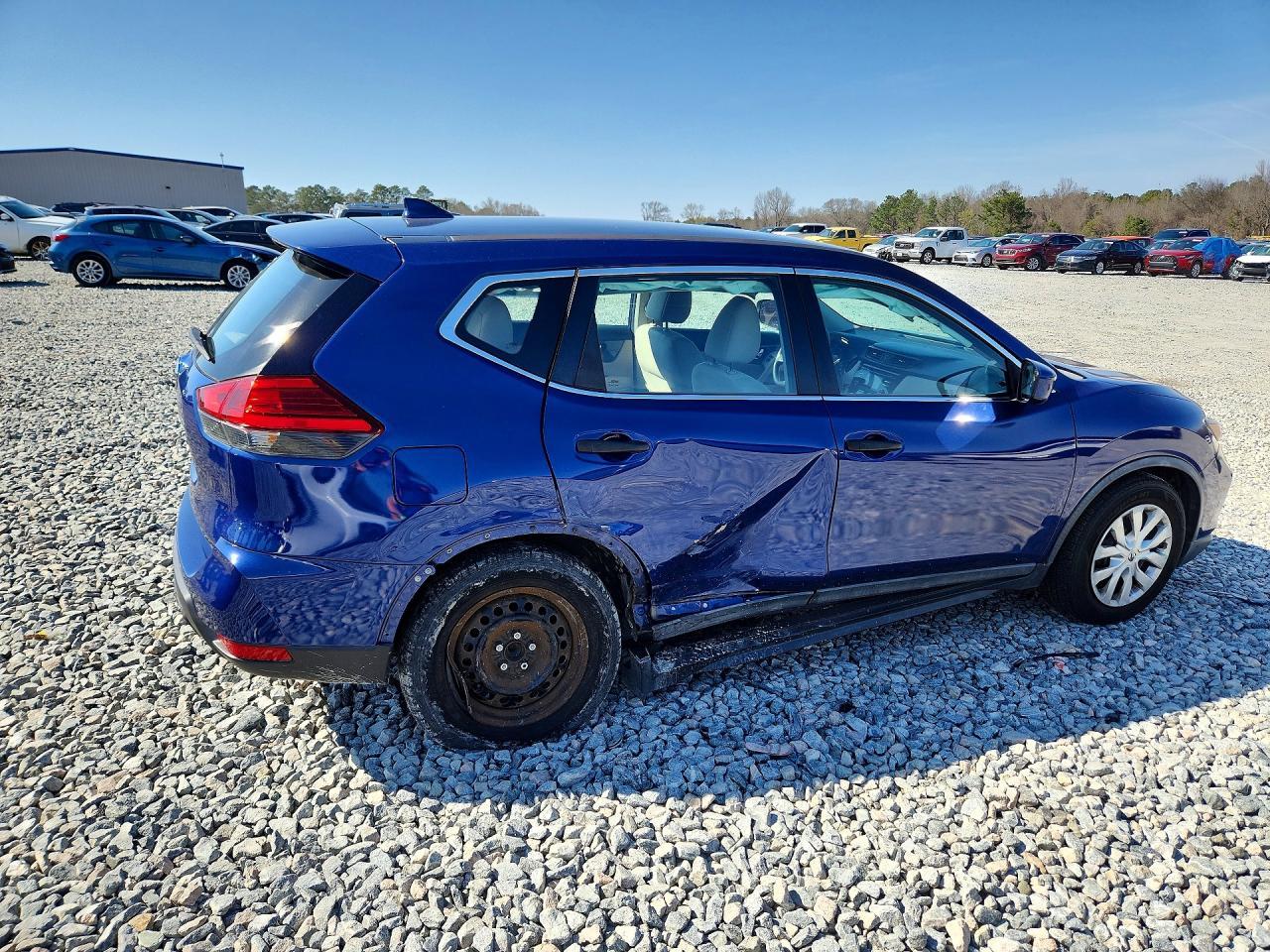 2017 Nissan Rogue S - zdjęcie 3