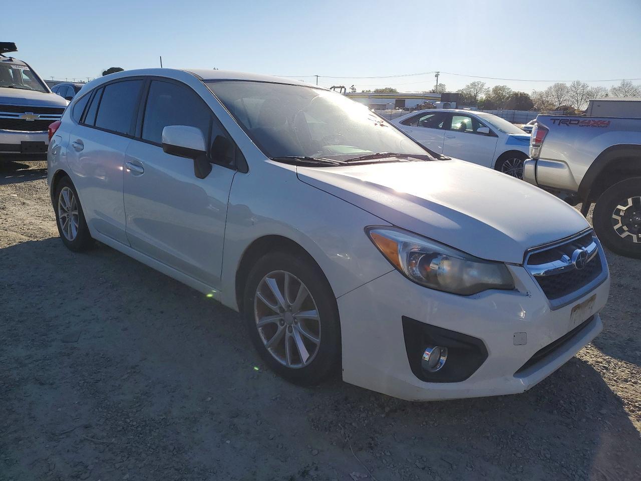 2014 Subaru Impreza Premium - zdjęcie 4