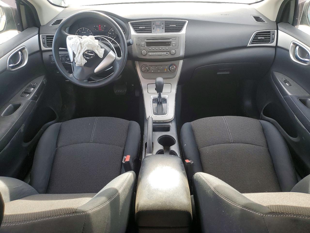 2014 Nissan Sentra S - zdjęcie 8