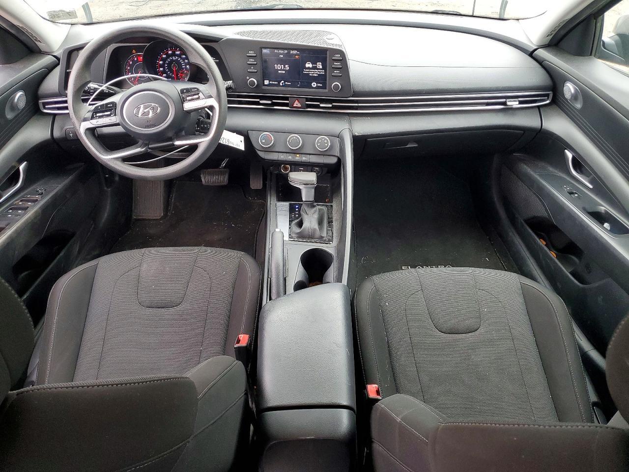 2021 Hyundai Elantra Se - zdjęcie 8