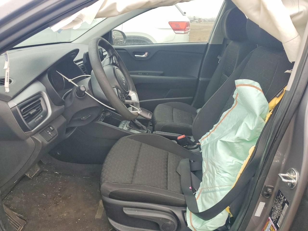 2023 Kia Rio 5-Door S - zdjęcie 7