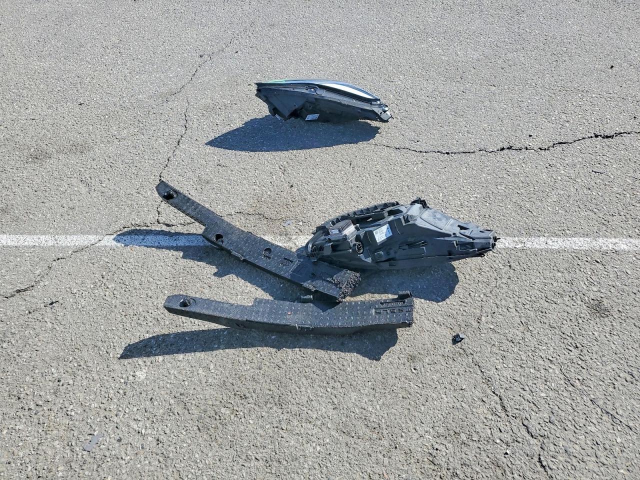 2023 Tesla Model 3 - zdjęcie 12