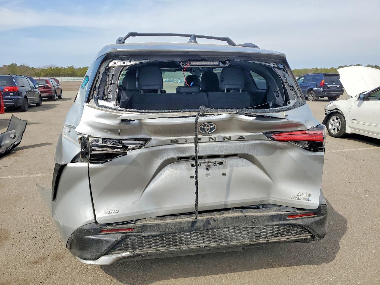2022 Toyota Sienna Xse 7-Passenger - zdjęcie 6
