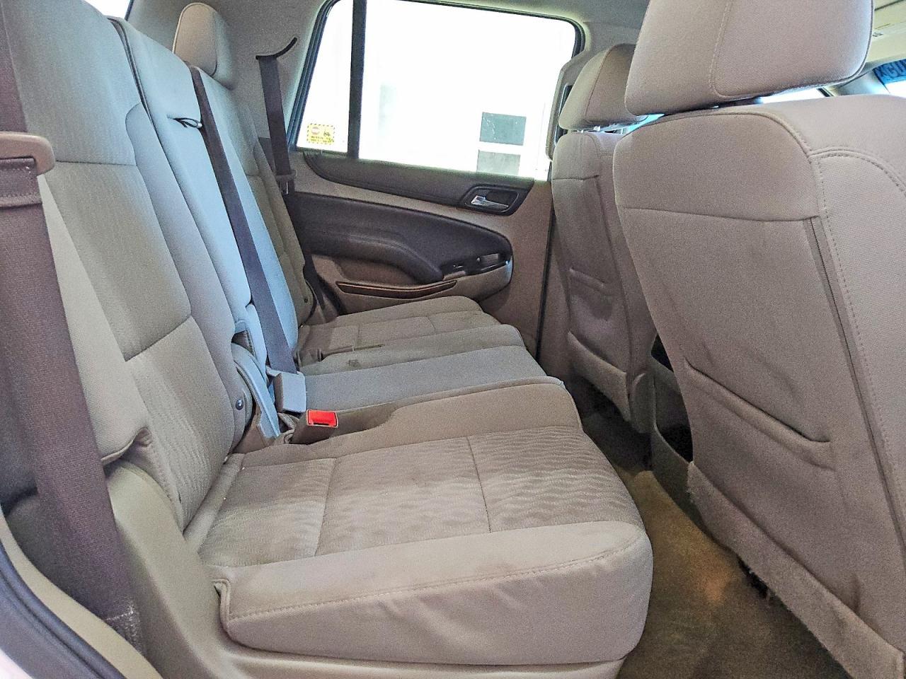 2017 Chevrolet Tahoe C1500 Ls - zdjęcie 11