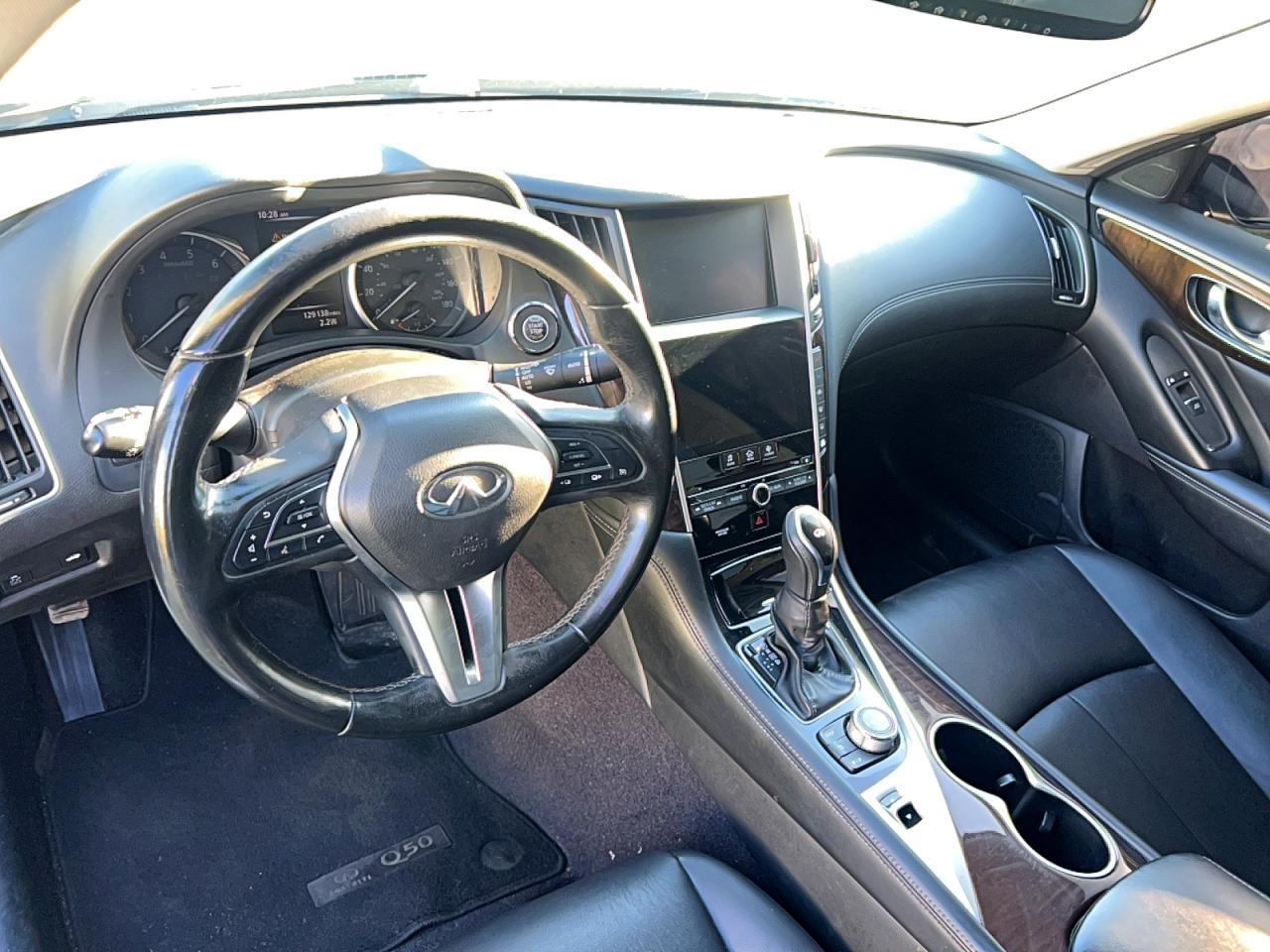 2019 Infiniti Q50 3.0T Luxe - zdjęcie 9