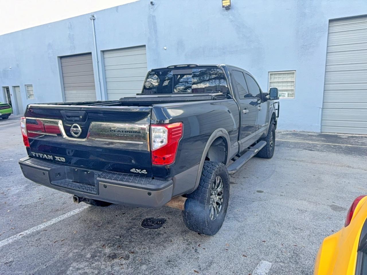 2016 Nissan Titan Xd Platinum Reserve - zdjęcie 4