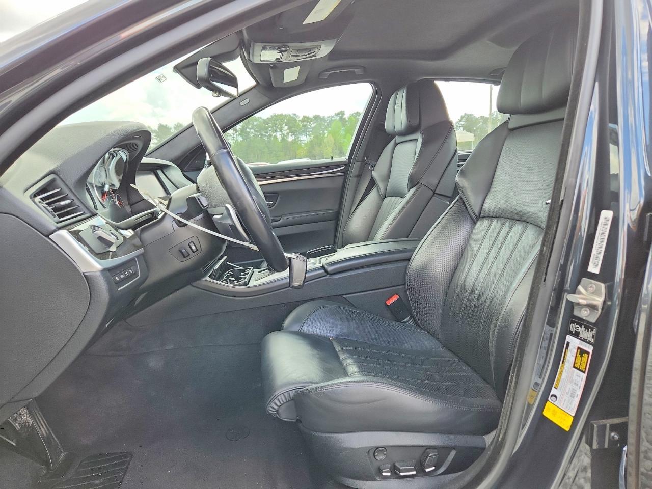 2013 BMW M5 - zdjęcie 7