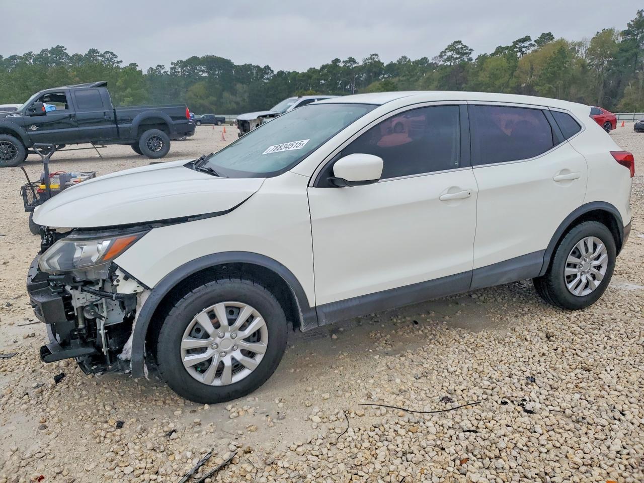 2018 Nissan Rogue Sport S - zdjęcie główne
