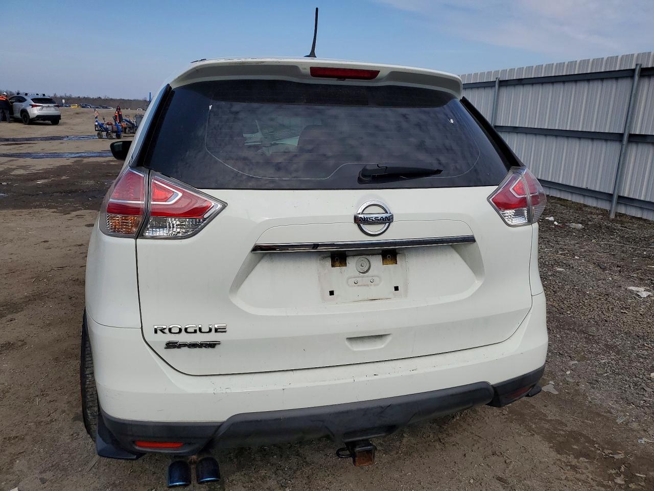 2015 Nissan Rogue S - zdjęcie 6