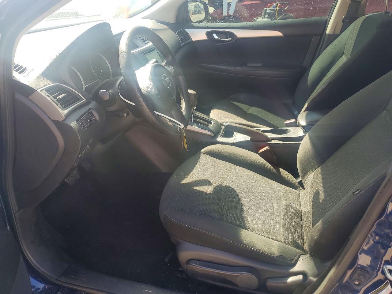 2018 Nissan Sentra S - zdjęcie 7